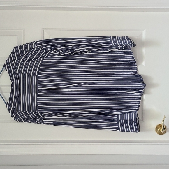 H&M long sleeve blouse - Picture 2 of 4